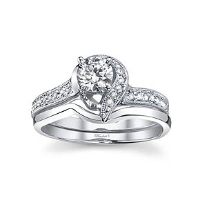 White gold diamond engagement ring set