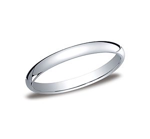 This remarkable 2.5mm band maintains a truly traditional straight inside and original profile.