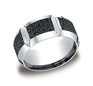 This cool high-polished 10mm Cobalt band features a blackened hammered texture as well as horizontal cuts along the center with beveled outer edges.