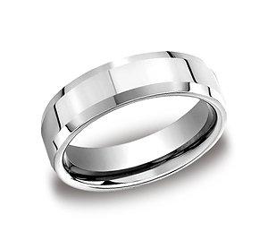 This stylish Platinum 6mm comfort-fit high polished carved design band features a slight beveled edge for a classic look.