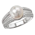 14KW DIA and AKOYA PEARL RING D.52CTW 8.5-9MM PEARL