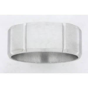 10MM BEVELED TITANIUM BAND AND 6 PERPENDICULAR GROOVES WITH A SATIN FINISH AND POLISHED EDGES