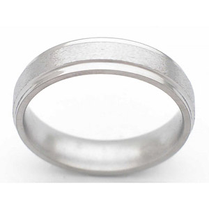 5MM FLAT TITANIUM BAND WITH GROOVED EDGES IN A STONE FINISH.