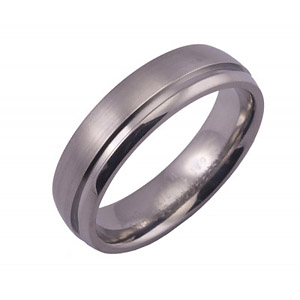 6MM DOMED TITANIUM BAND WITH (1)1MM OFF CENTER GROOVE. THE LARGER SIDE IS SATIN, THE SMALLER POLISH.