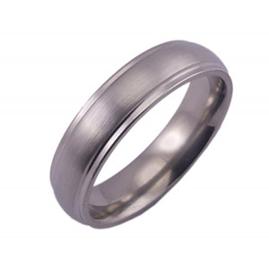 6MM DOMED TITANIUM BAND WITH GROOVED EDGES IN A SATIN FINISH.