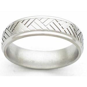 6MM FLAT TITANIUM BAND WITH GROOVED EDGES AND BASKET WEAVE TOOLING IN A SATIN FINISH WITH GROOVED EDGES.