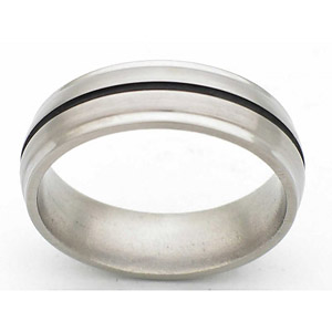 7MM DOMED TITANIUM BAND WITH GROOVED EDGES AND(1)1MM ANTIQUED GROOVE IN A SATIN FINISH.