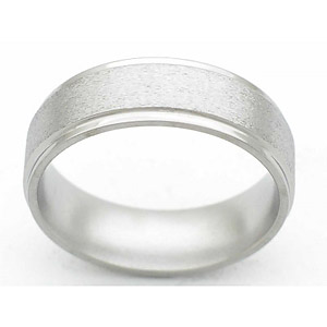 7MM FLAT TITANIUM BAND WITH GROOVED EDGES IN A STONE FINISH.