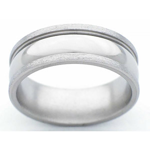 8MM DOMED TITANIUM BAND WITH SQUARE EDGES. tHE CENTER IS POLISHED AND THE EDGES ARE STONE.