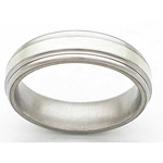 6MM FLAT TITANIUM BAND WITHROUND EDGES AND (1)2MM STERLING SILVER INLAY. ...